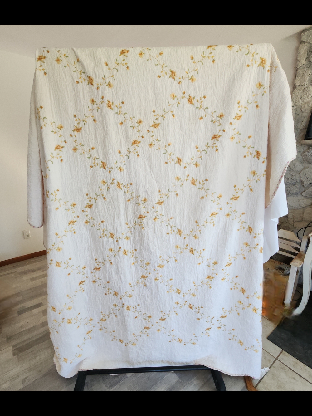 Vintage Cottagecore Yellow Floral Quilt Bedspread Queen Shabby Chic White Cream